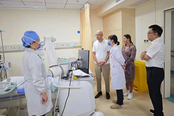 kaiyun开云中国普罗超声聚焦治疗机器人